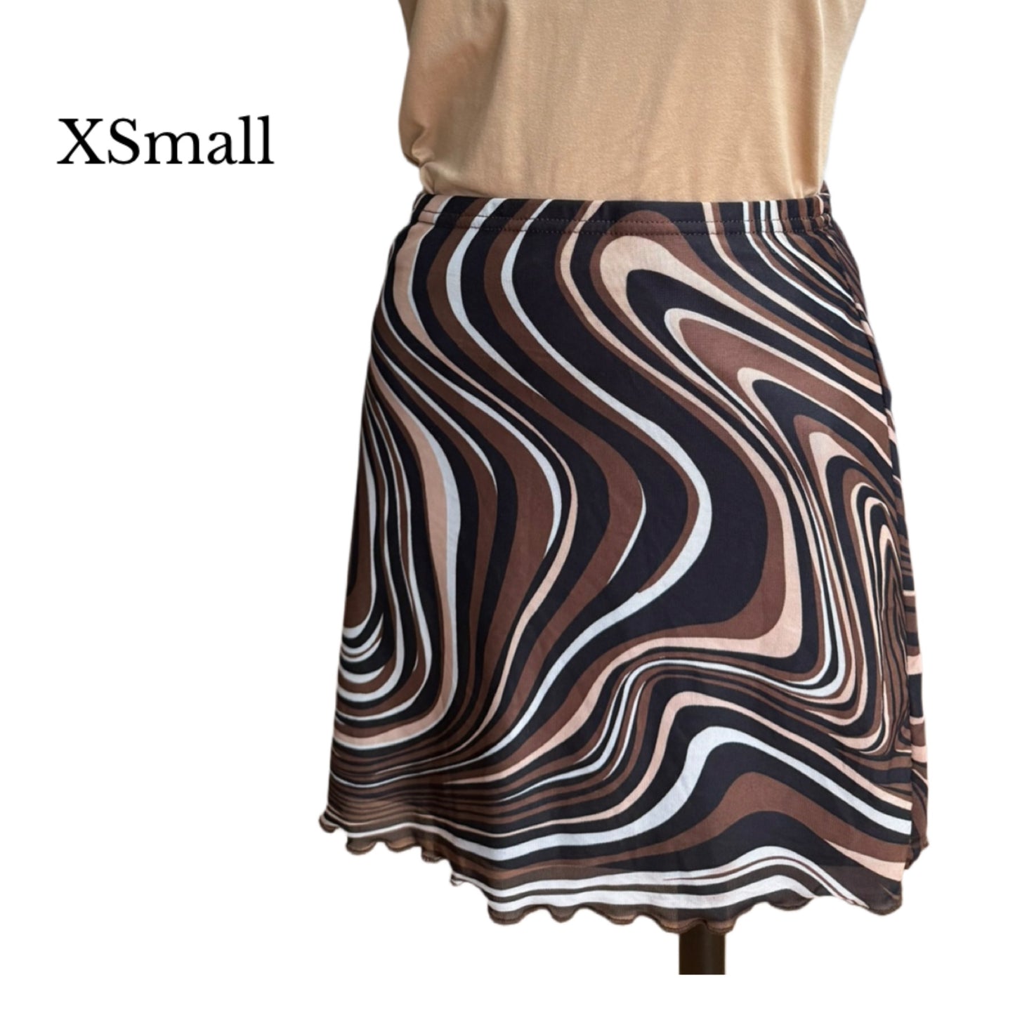 Squiggle skirt