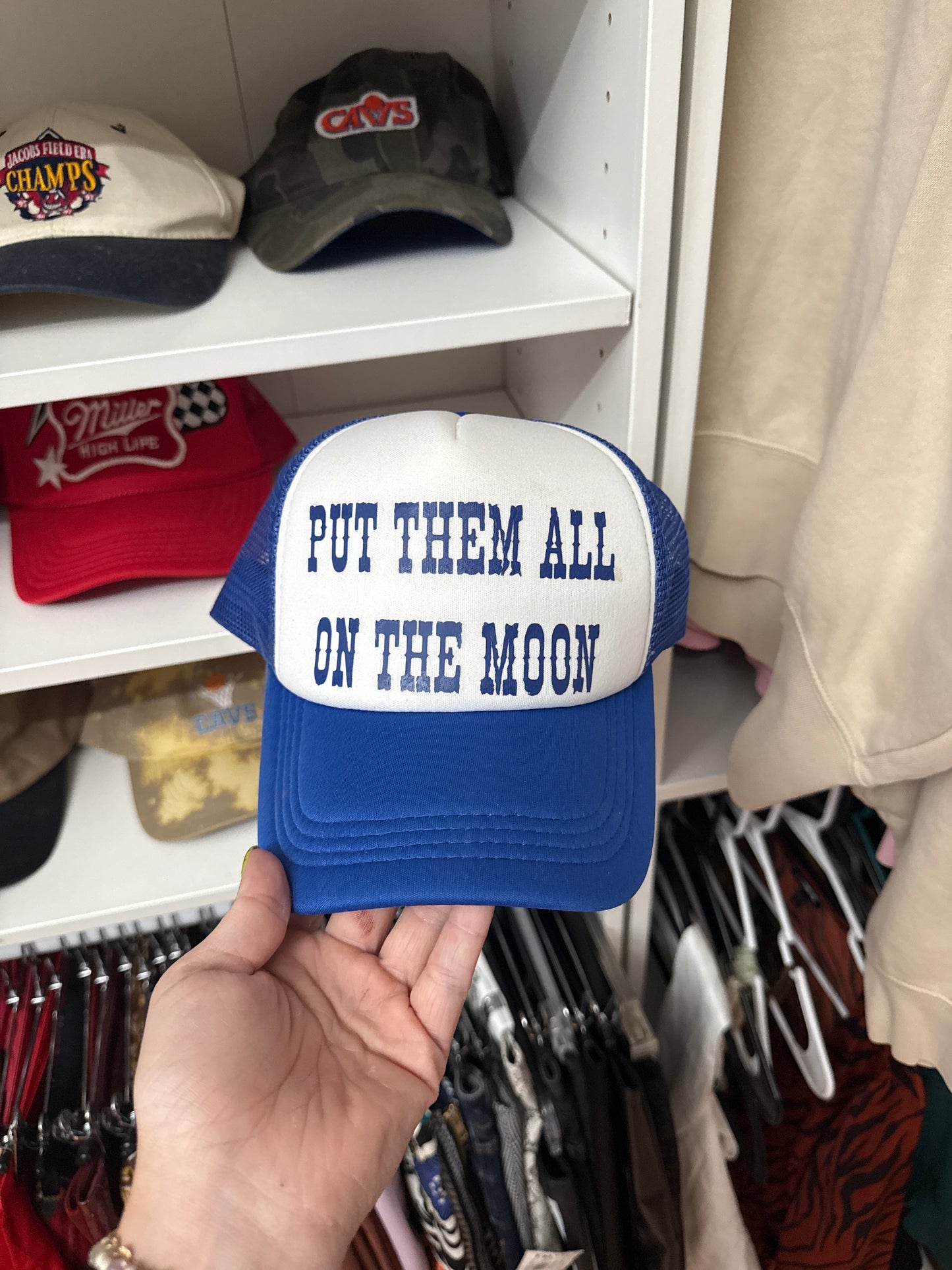 Moon hat