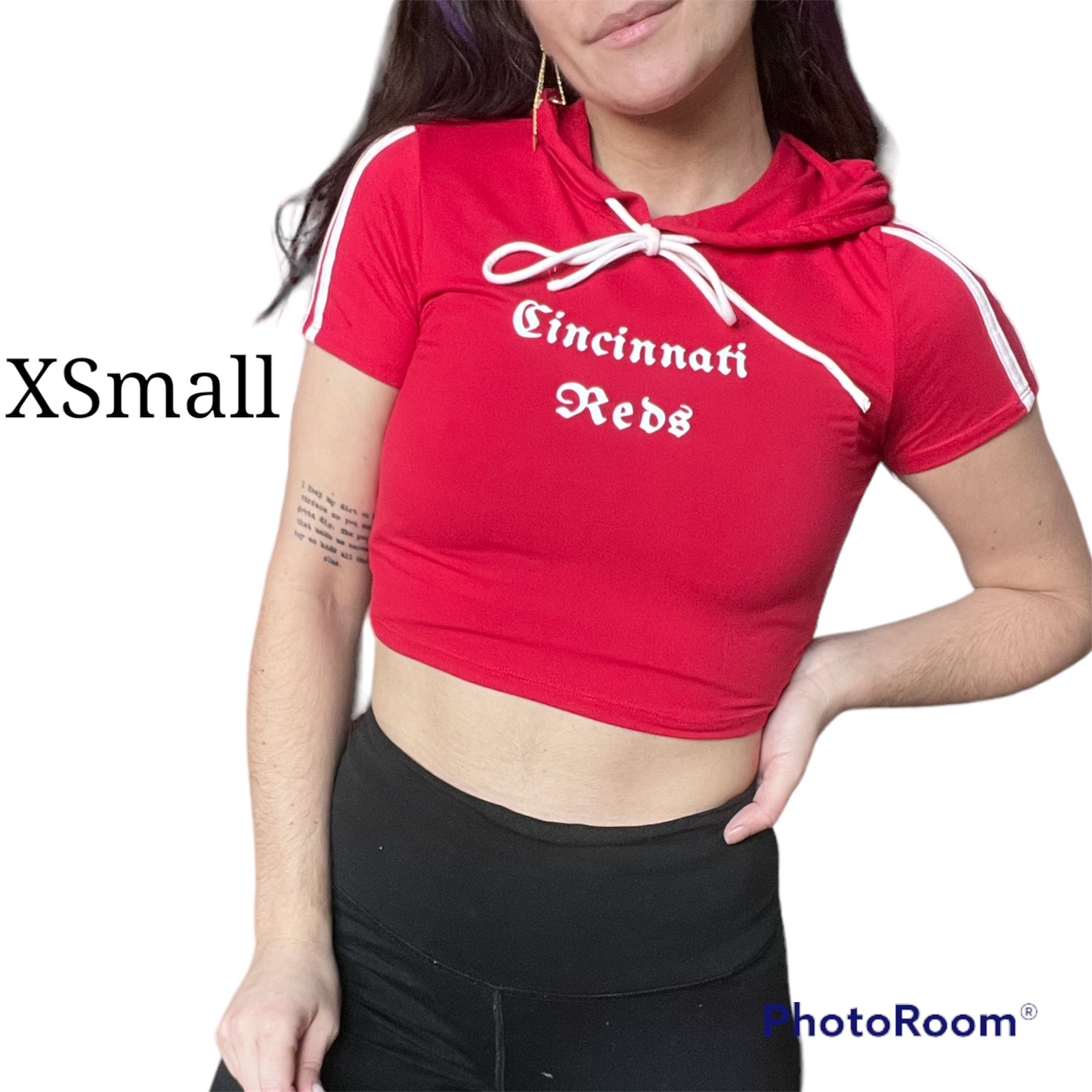 Cincinnati Reds cropped hoodie